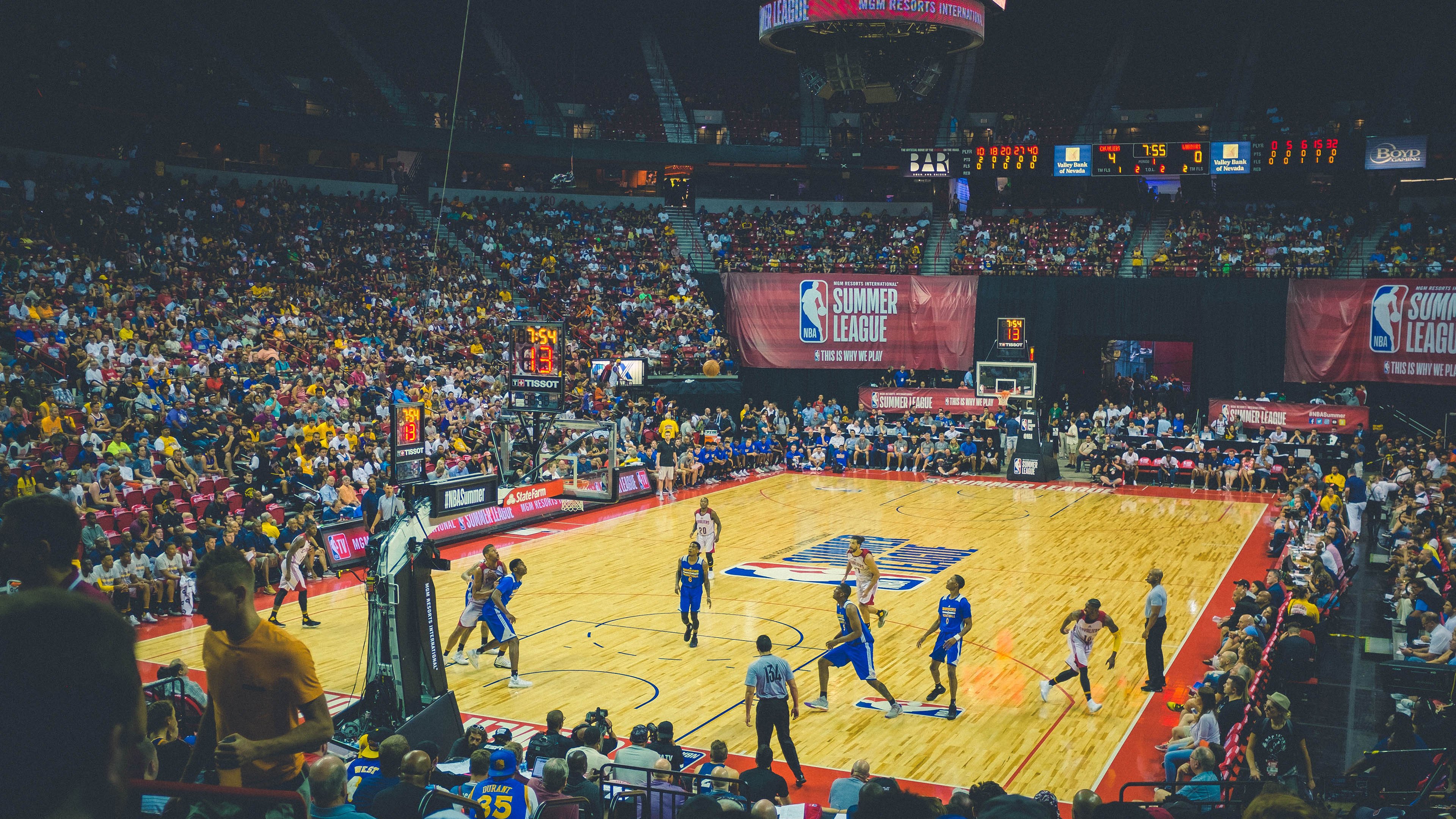 杨瀚森全能表现获得媒体一致好评,杨翰简历